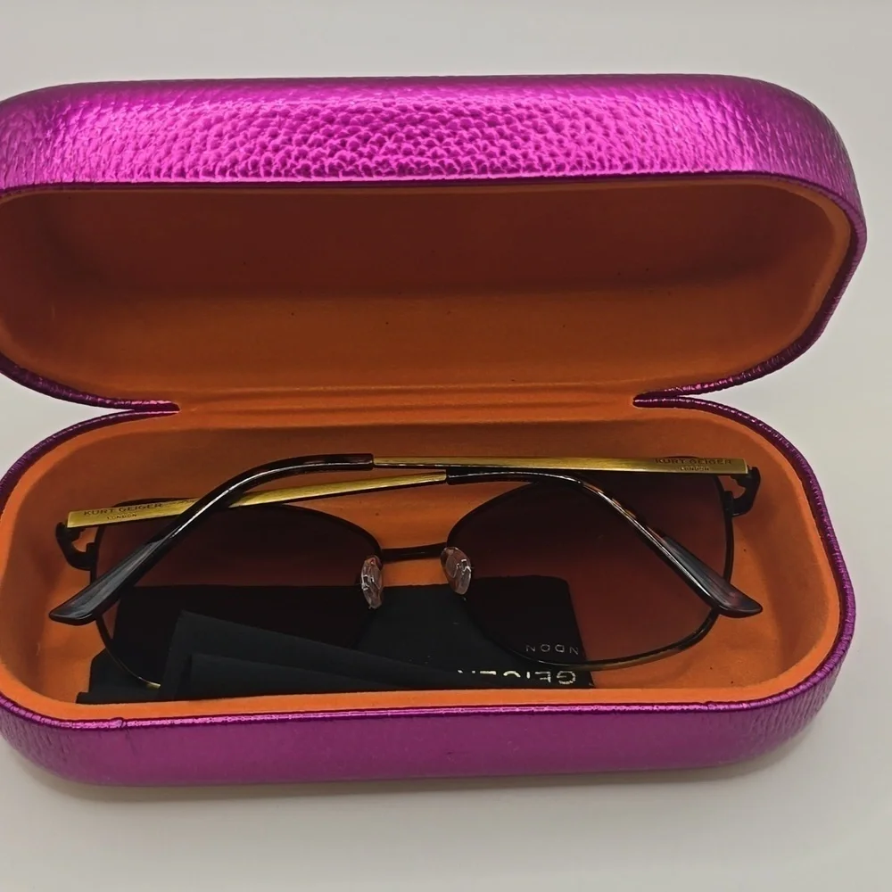 KURT GEIGER London 58mm Cat Eye Sunglasses In Gold and Black